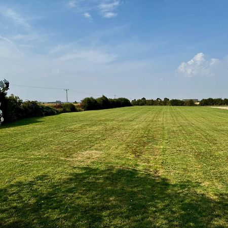 Luxury Isla Cottages, Bourne! Dog-Friendly, Countryside Views, Garden, Parking, 5Mins Pubs - Family Holiday Bagian luar foto