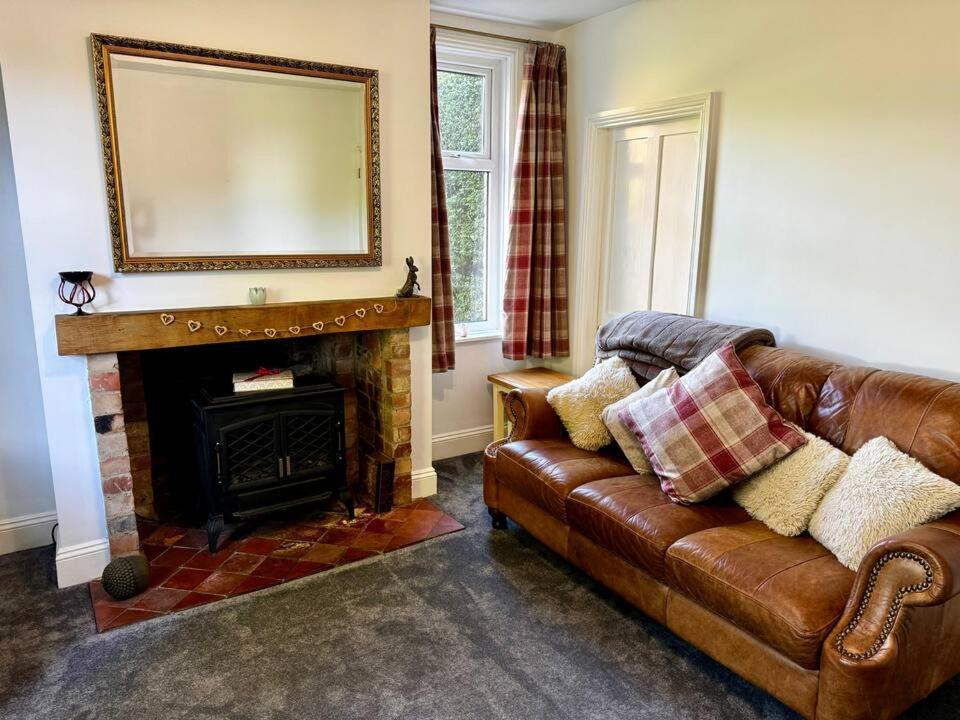 Luxury Isla Cottages, Bourne! Dog-Friendly, Countryside Views, Garden, Parking, 5Mins Pubs - Family Holiday Bagian luar foto